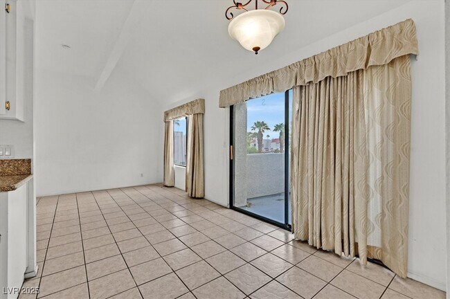 Building Photo - 4320 Gannet Cir