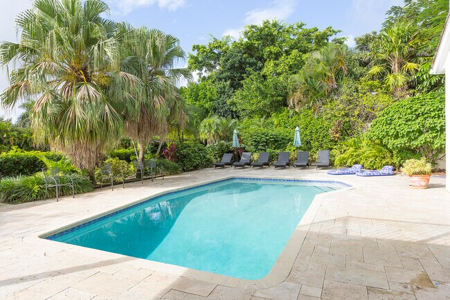 Building Photo - 2905 Polo Island Dr