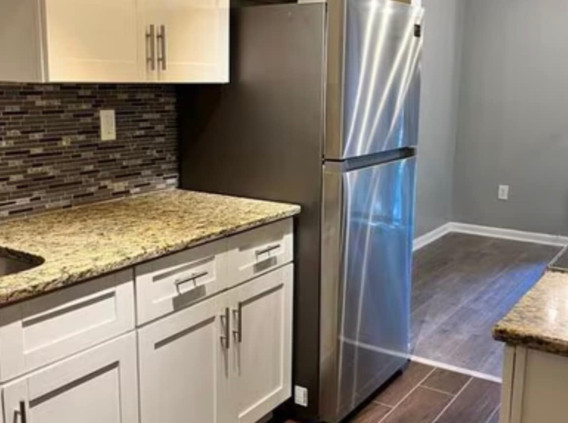 Building Photo - 306A Kelly Cv