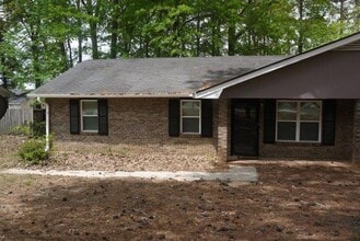 Building Photo - 8297 Glenwoods Terrace