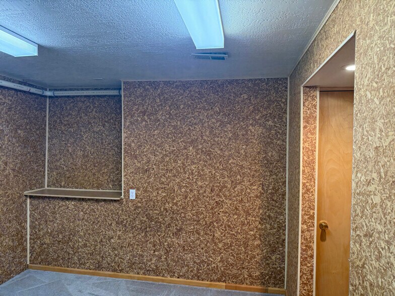 Building Photo - 18806 E Saratoga Cir
