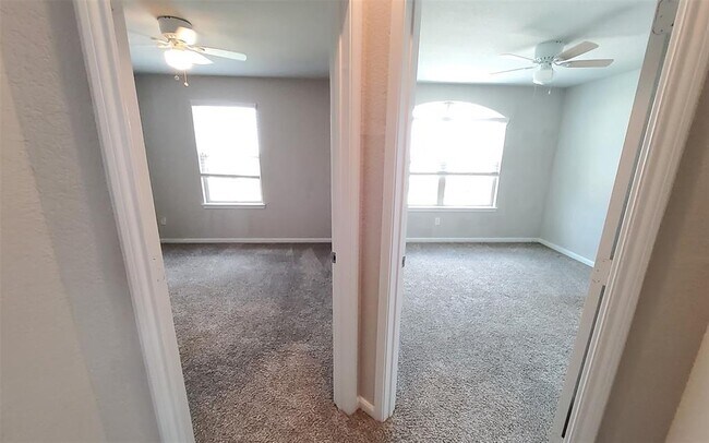 Building Photo - 3303 Zephyr Park Ln