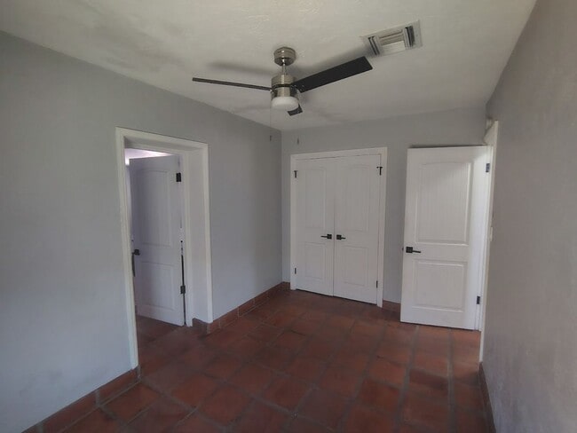 Building Photo - 23 E Adams St