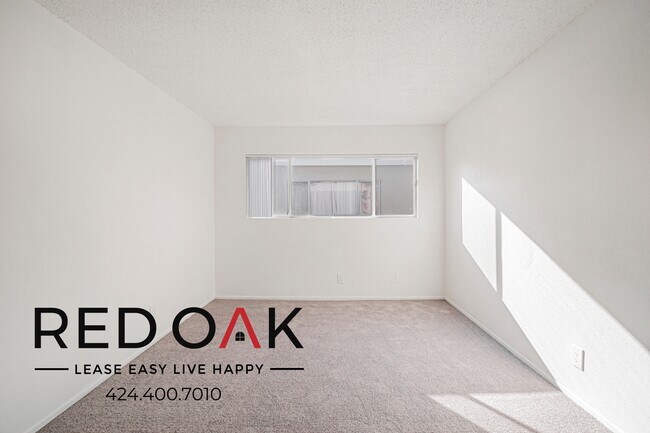 Building Photo - 9260 Palm St