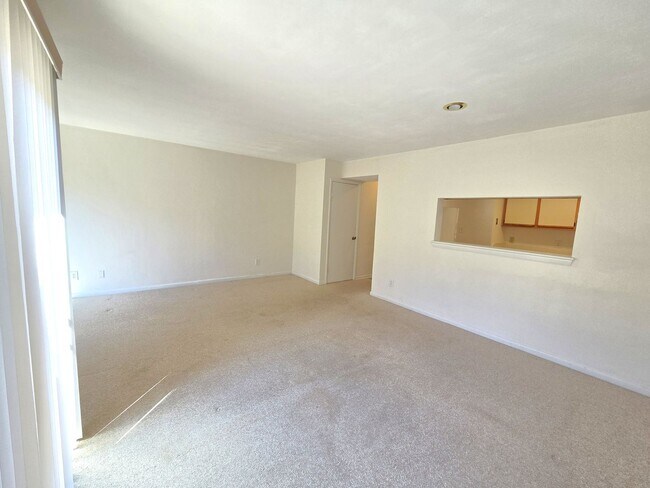 Building Photo - 3858 Staffordshire Ln