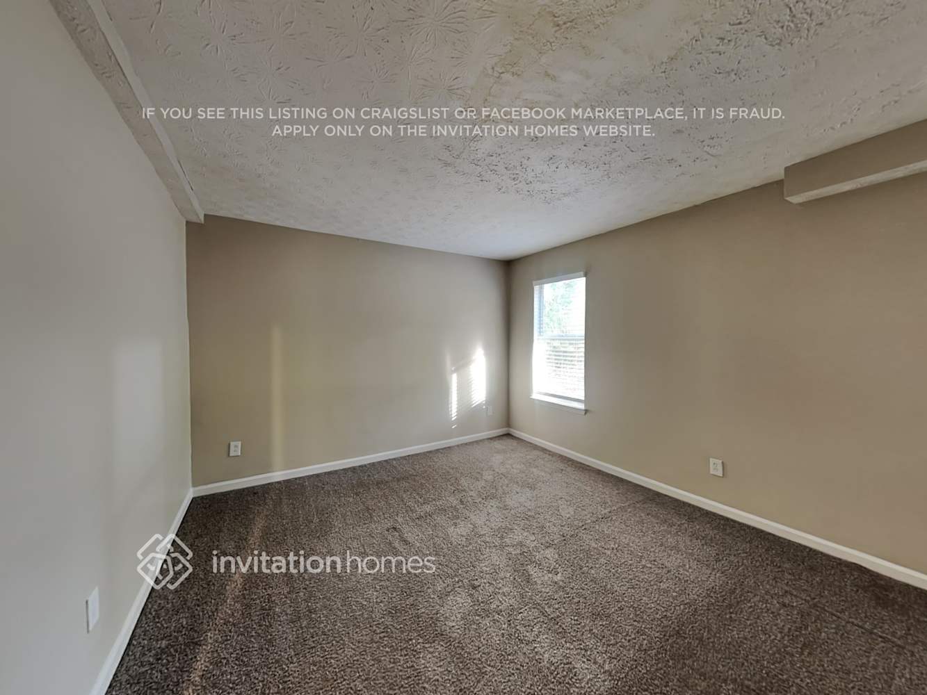 Building Photo - 3156 Fescue Cir