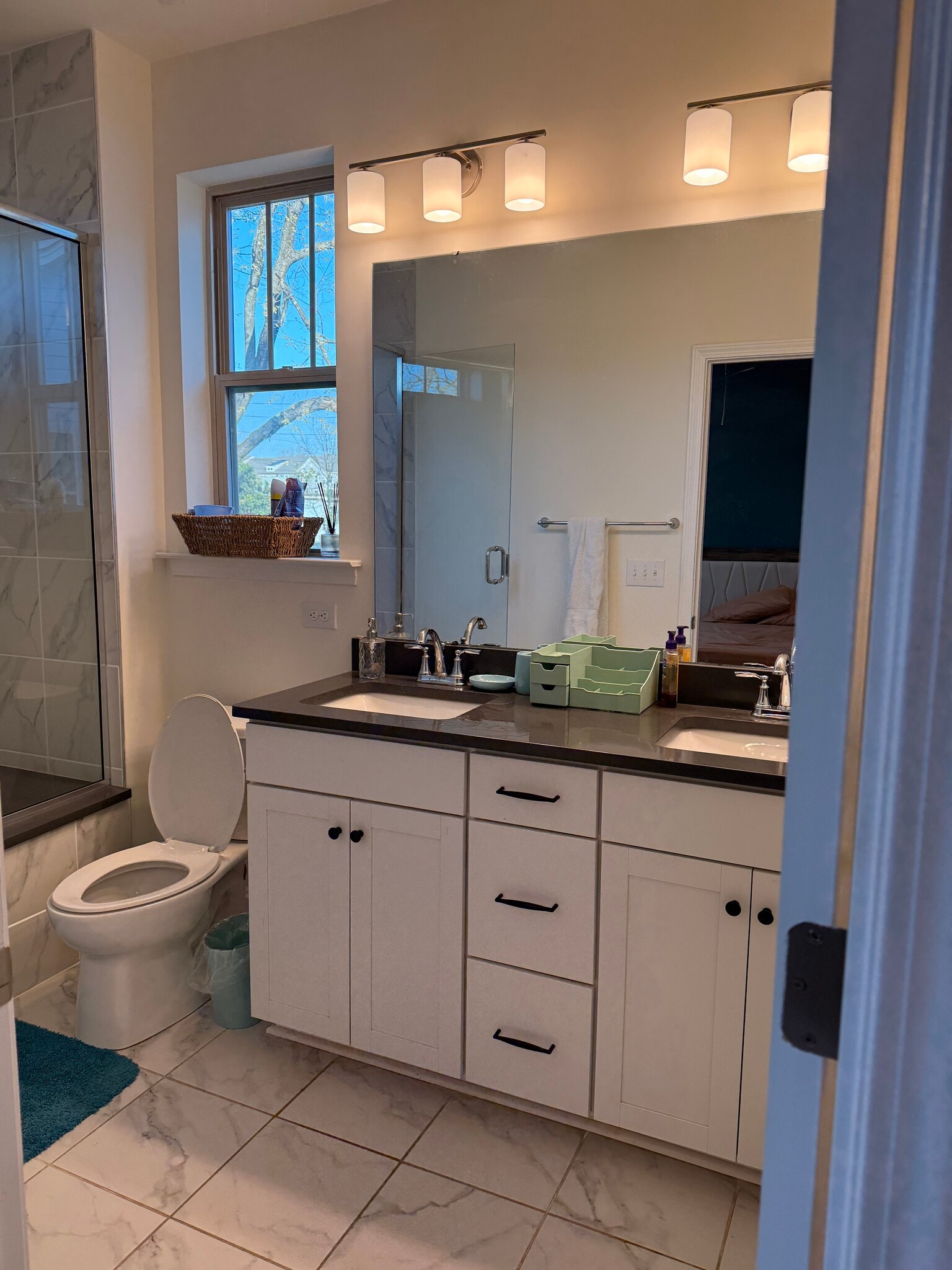 Building Photo - 338 Simeon Dr