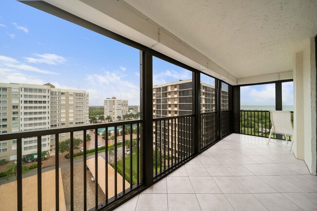 Building Photo - Vanderbilt Beach Condo! Ocean View ~ Avail...