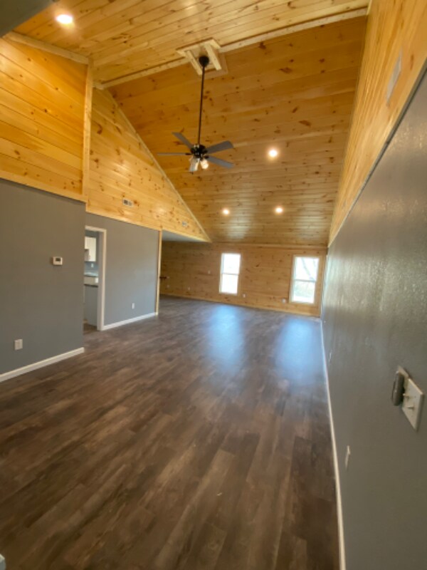 Building Photo - 606 Watts Ave