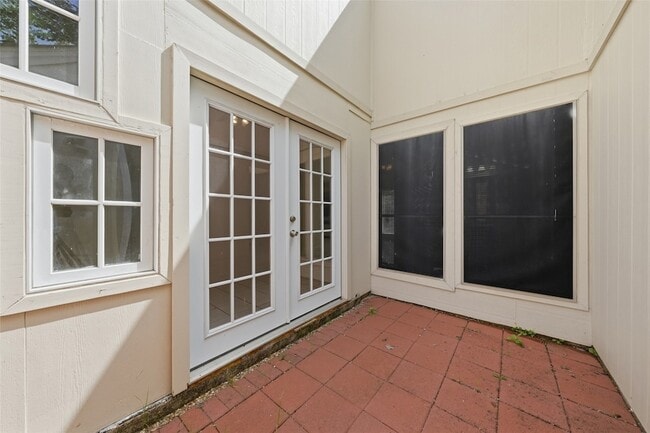 Building Photo - 13723 Smokey Trail Dr