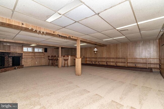 Building Photo - 520 Powell Rd