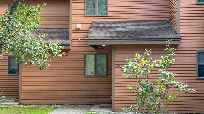 Building Photo - 24 Nordic Wilderness Rd