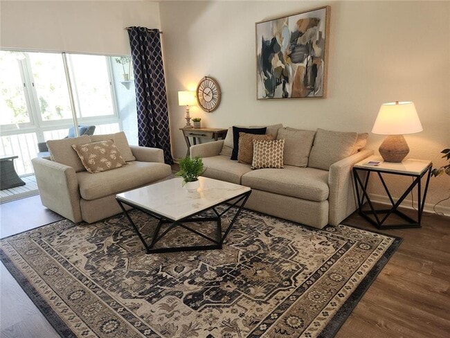 Building Photo - 6503 Fairway Gardens Dr