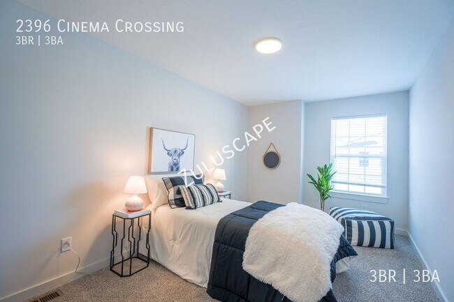 Building Photo - 2396 Cinema Crossing