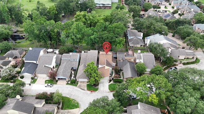 Building Photo - 8033 Oakwood Forest Dr