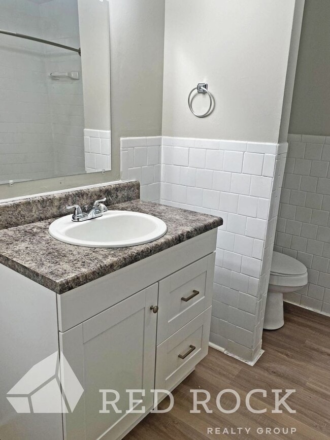 Building Photo - Canterbury Townhomes Columbus, MS