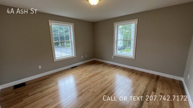 Building Photo - 4A Ash St-