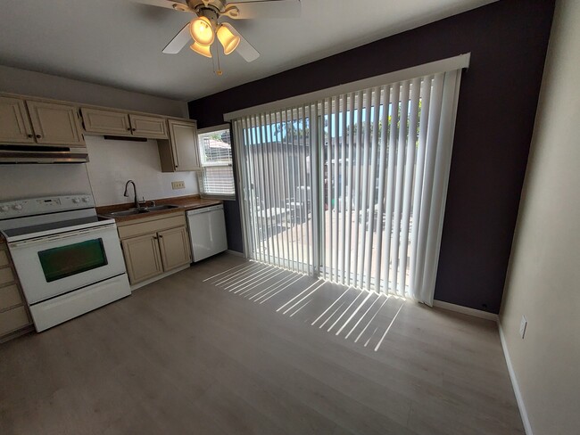 Building Photo - 1595 Mendocino Dr