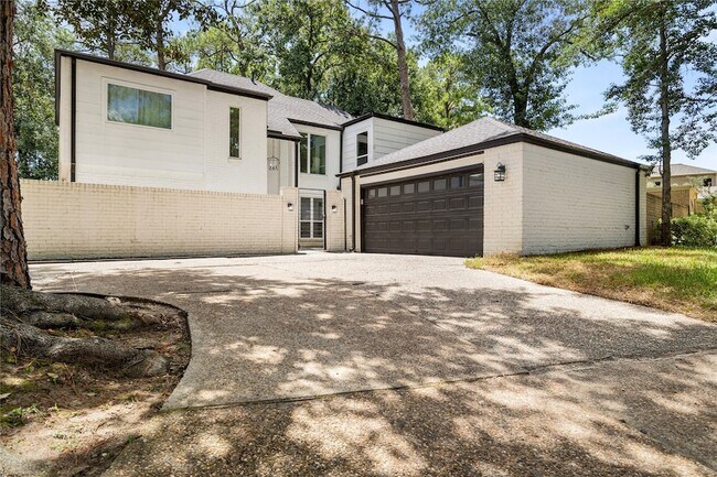 Building Photo - 15731 Steamboat Ln