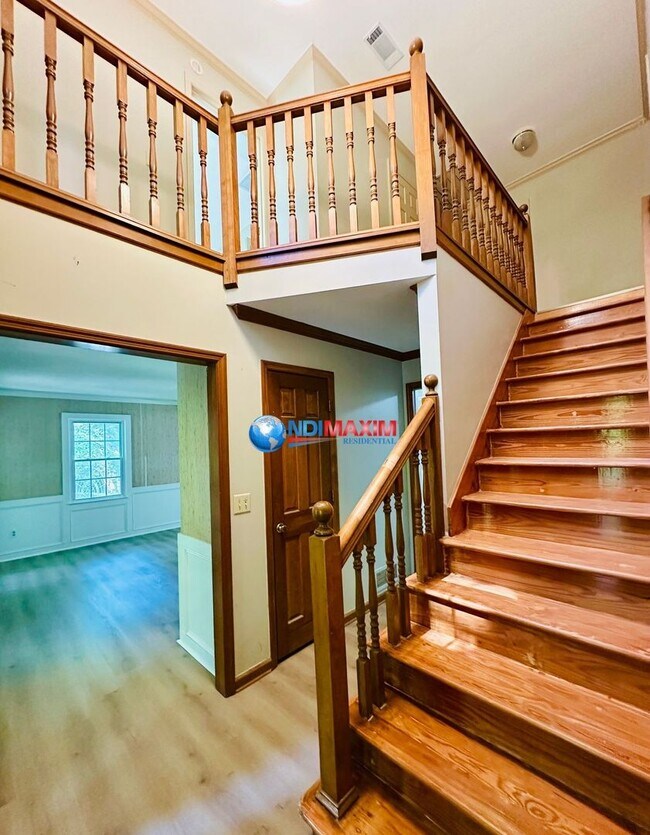 Building Photo - Nice 2-story house in LASSITER cluster in Marietta