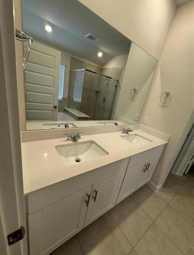 Building Photo - 6322 Buffalo Bnd Ln