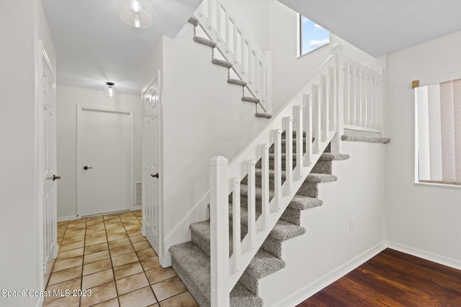 Building Photo - 271 Forecast Ln