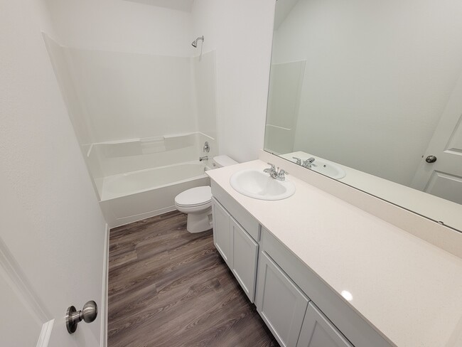 Building Photo - 15711 Vista Sutton Dr