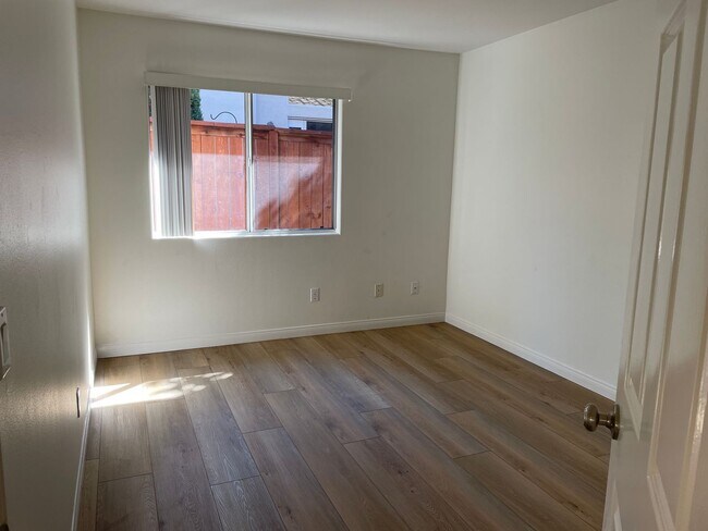 Building Photo - 1780 Blackbird Cir