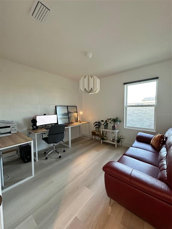 Building Photo - 11167 Leland Groves Dr