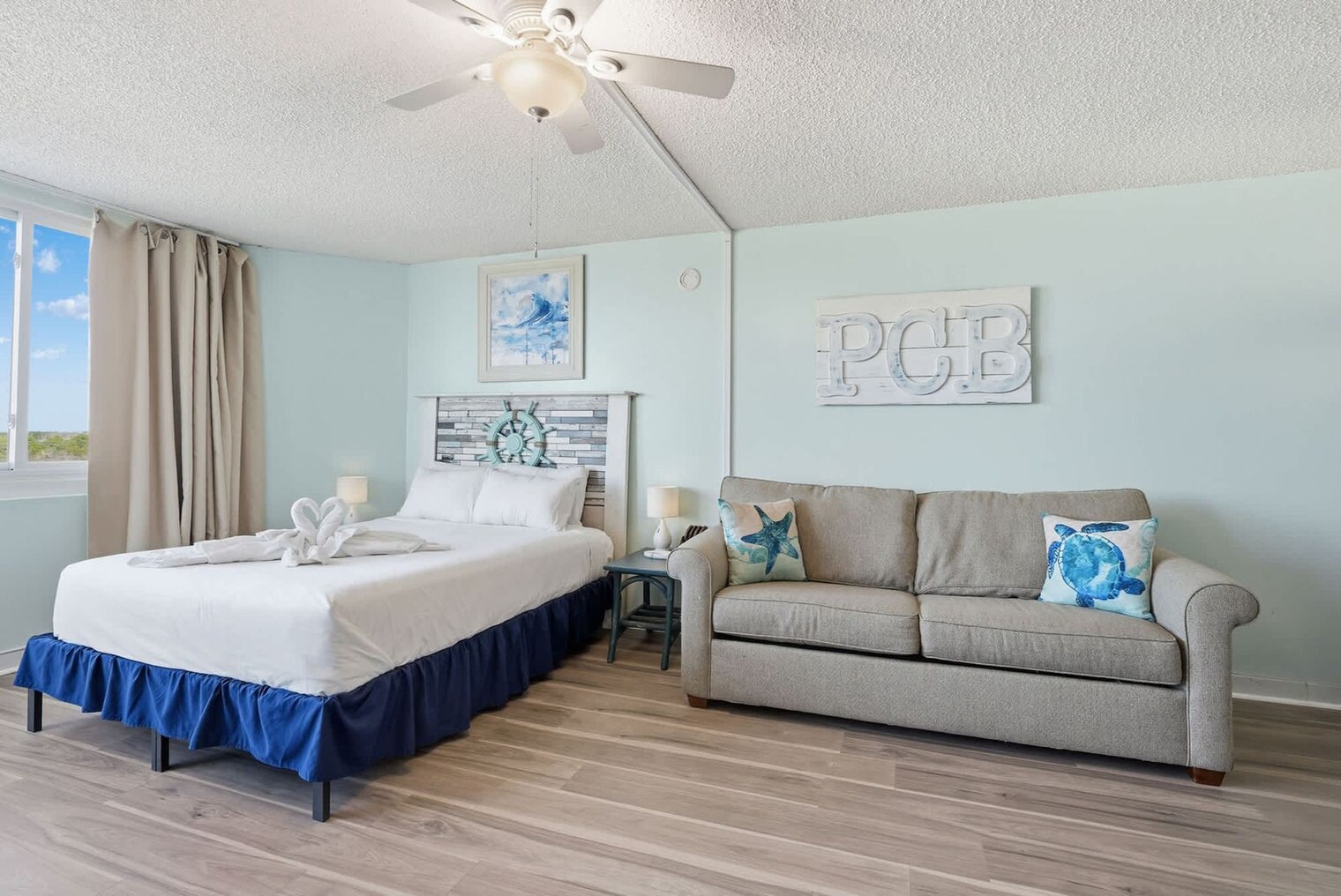 Building Photo - 8817 S Thomas Dr