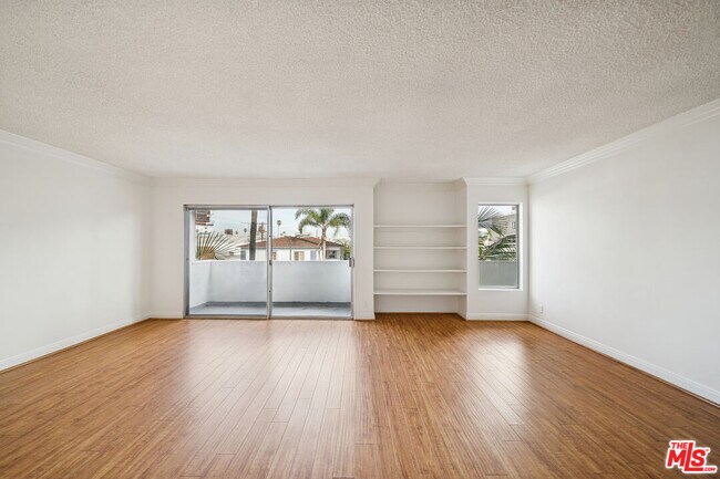 Building Photo - 131 Orlando Ave