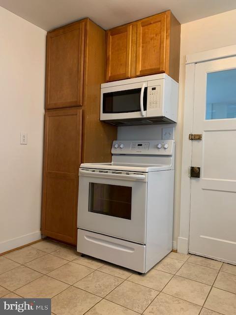 Building Photo - 6105 1st St