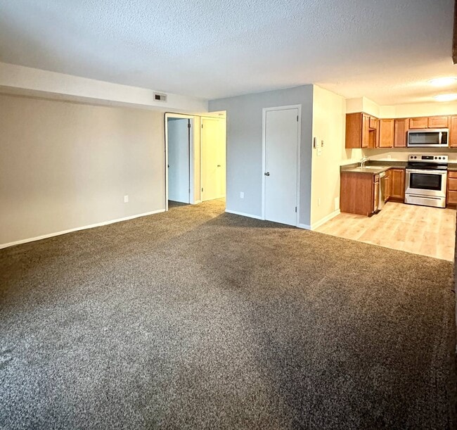 Building Photo - 1552 Helderberg Ave