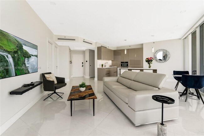 Building Photo - 7330 Ocean Terrace