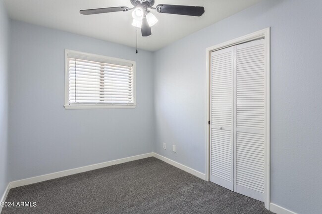 Building Photo - 3325 S Shafer Dr