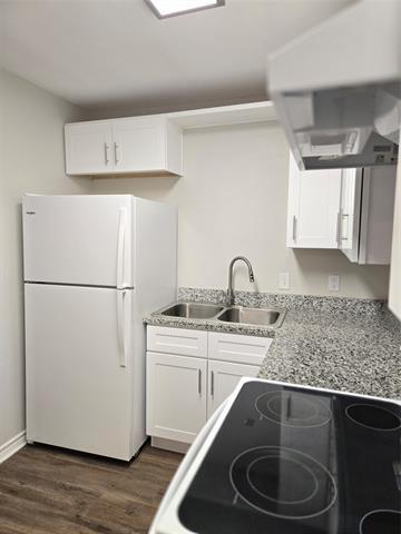 Building Photo - 7800 Irish Dr