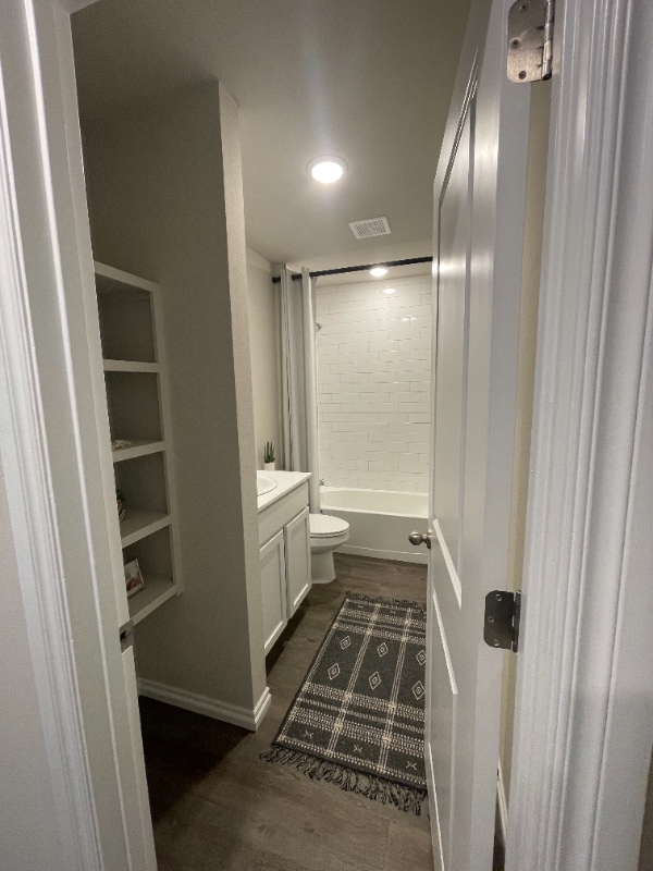 Building Photo - 15622 S 75th E Ave