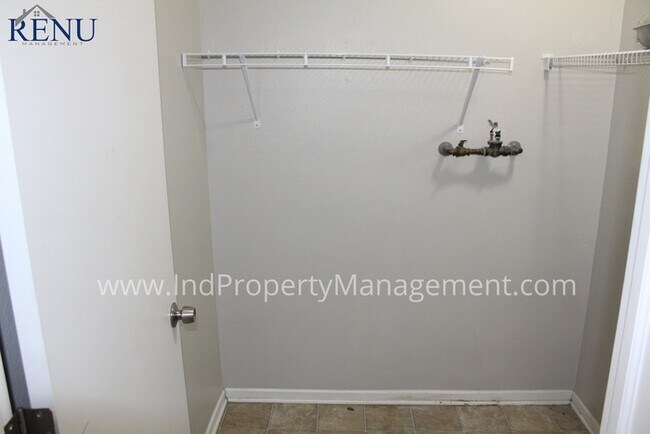 Building Photo - Three Bedroom Perry Township Home