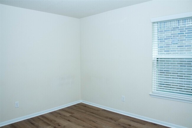 Building Photo - 14910 Hope Hills Ln