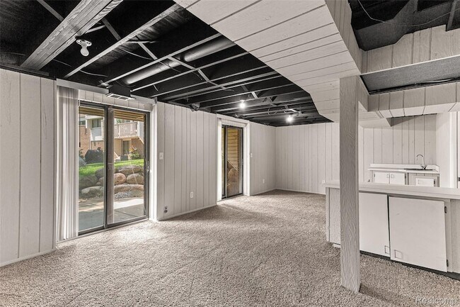 Building Photo - 5317 Fairway Ln