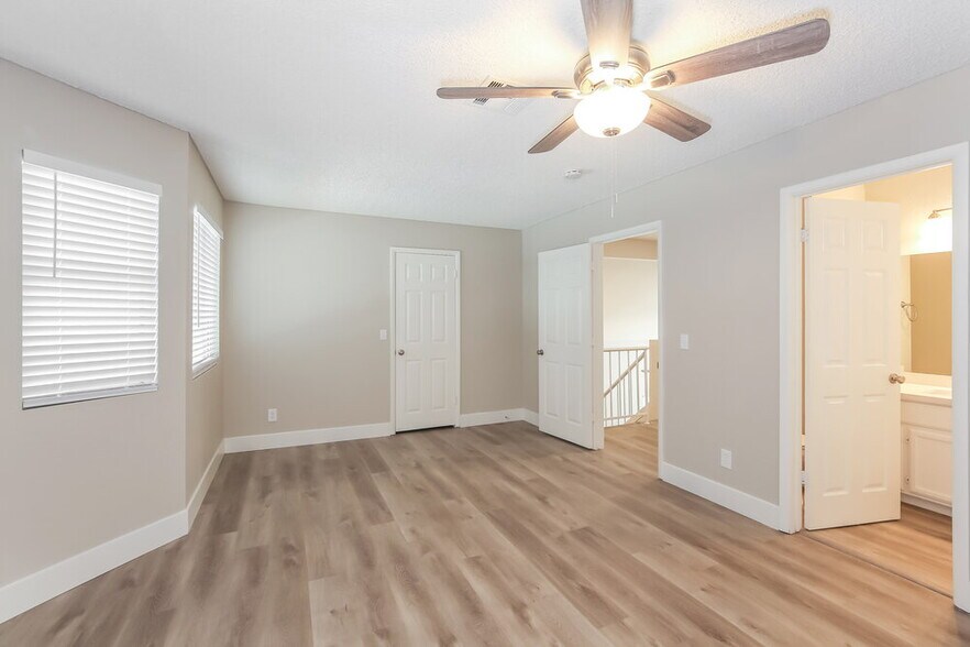 Building Photo - 1403 Harmony Hill Dr