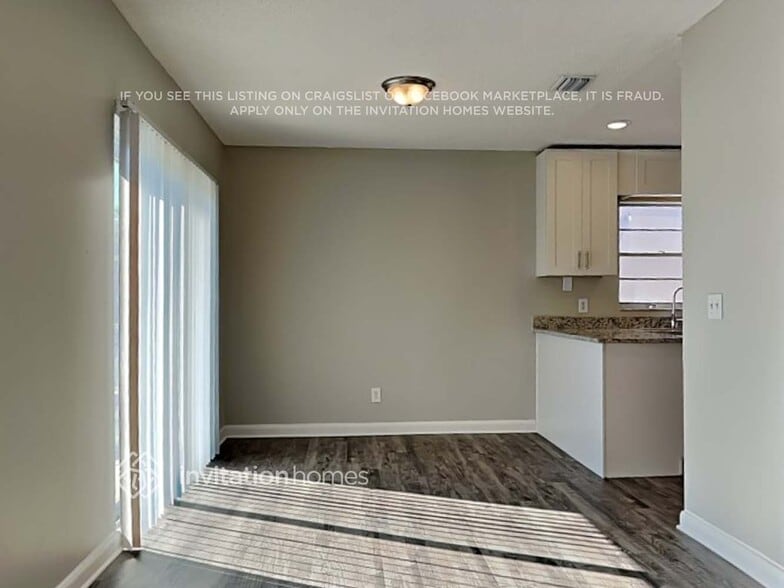 Building Photo - 7813 Chaperon Ct