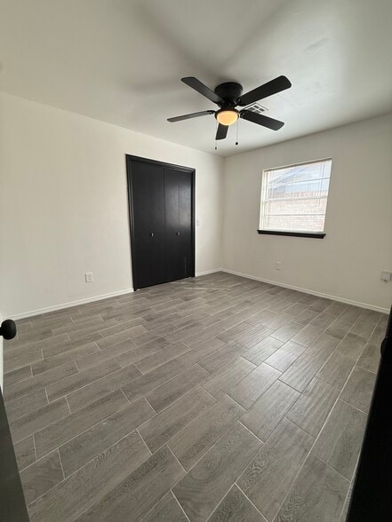 Guest room - 4204 NW 51st St