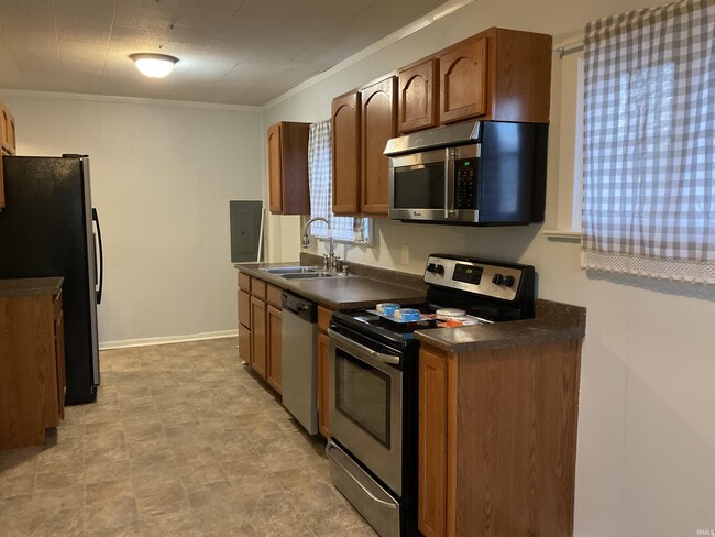 Building Photo - 1405 N Anthony Blvd