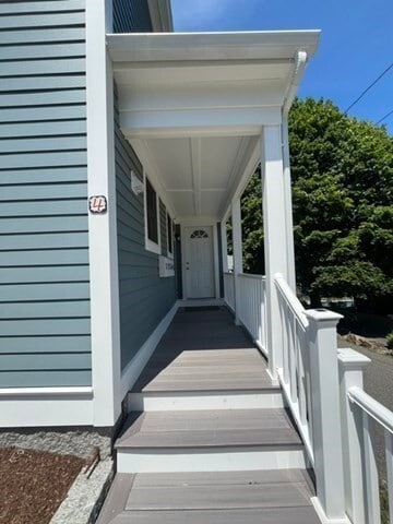 Building Photo - 4 Pleasant St