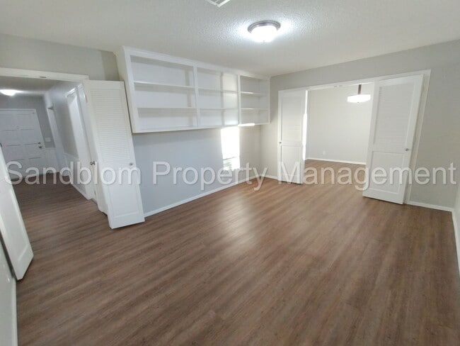 Building Photo - FOR LEASE | Mid-town Tulsa | Available Now!