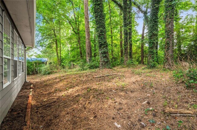 Building Photo - 1774 Laurelwood Dr SW