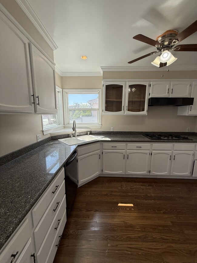 Building Photo - 3111 Jeffries Ave