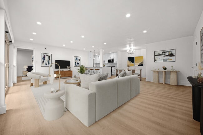 Building Photo - 2021 California Ave