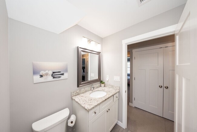 Building Photo - 18 Craftsman Ct
